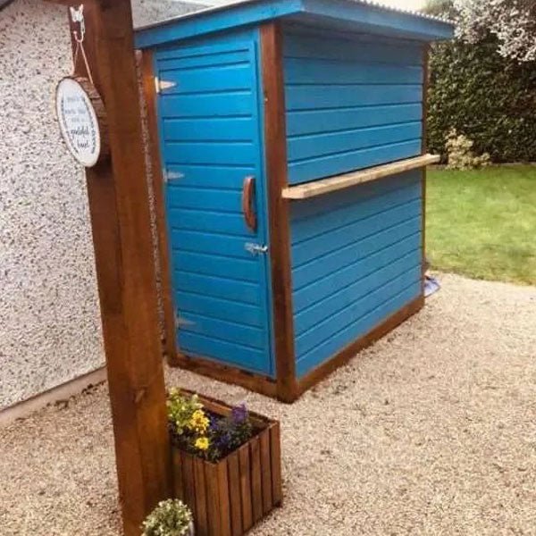 Small Garden Bar